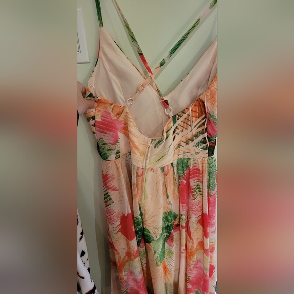 Venus Maxi Dress Size 8 - Picture 6 of 7